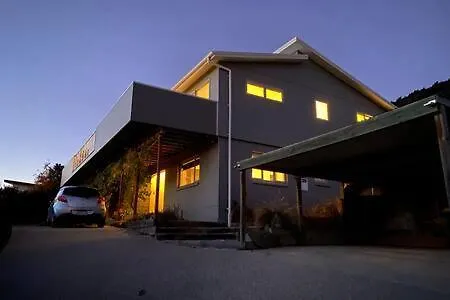 Wanaka 'Mount Iron Studio' With Private Terrace